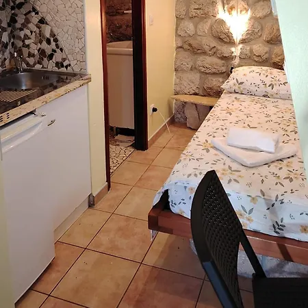 Comfort Rijeka -studio With Terrace 7 Apartment