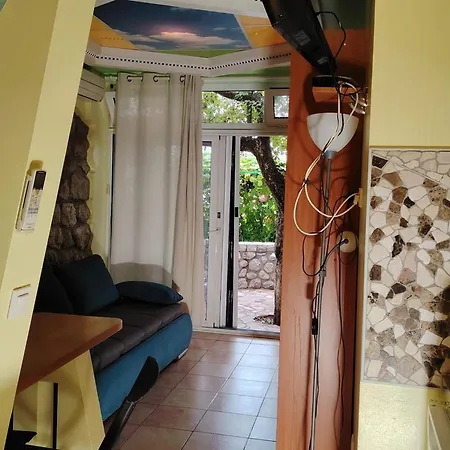 Apartment Comfort Rijeka -studio With Terrace 7 *