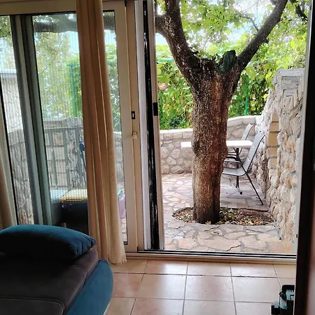 Apartment Comfort Rijeka -studio With Terrace 7 *